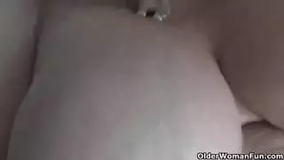 ناضجة مثيرة في الجوارب تأخذ جماع مزدوج