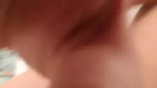 خيال إدخال مزدوج لفتنة النادي بدسار أمام المرآة في فيلم إباحي