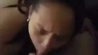٦ لاتينا ذات مؤخرة كبيرة في جلسة إباحية خشن