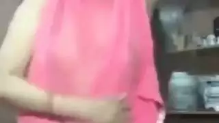 يعلم ااختا تلعب ببجى وا يتحرش بهاي