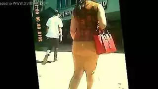 69 تنورة الأسود واليابانية