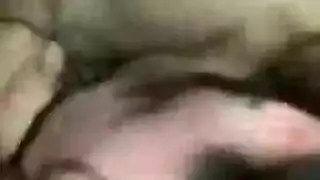 جنس صوفي الصباحي في بدلة الذئب الفروية