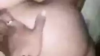 نيك فرج سكرتيرة على مكتب العمل حتى تقطر