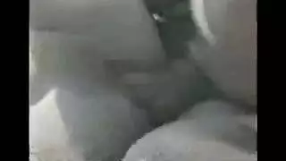 مشهد سافانا الشرجي الصريح في غرفة النادي الخلفية