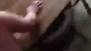 فتاة مطبخ مثير ركوب الديك مع ضيق الحمار