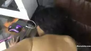 من المخلصة إلى الفاسقة: مهرجان جماع السكرتيرة على الأرض