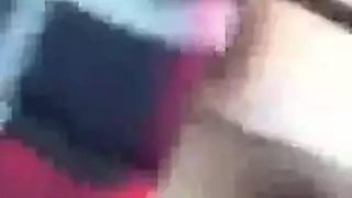 أمي مثليه تعلم التلميذة المشاغبة درساً شهوانياً