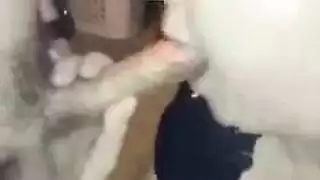 ماري تنتشر على نطاق واسع لمهرجان ركوب جنسي قاسٍ