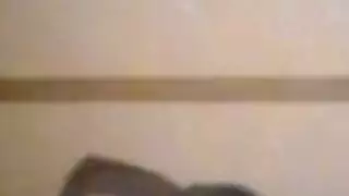 واجبات المساعد تشمل ضرب فرج أختي الضيق
