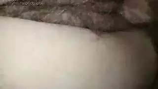 يحصل ضخ الفرج الرطب الساخن