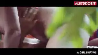 حياة إضافية تكلف أكثر: جماع إباحي قاسي أثناء اللعب