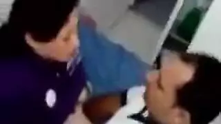 السكرتيرة تأخذ حفر عميق لكسها من مديرها المتحرش