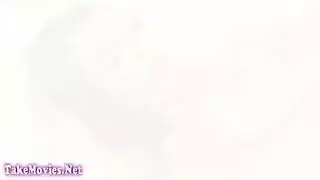 أثداء ضخمة وفرج ضيق مبلل