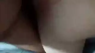 مراهقات لطيفات يحتفلن بعيد الحب بجلسة سائل منوي جماعي قاسية