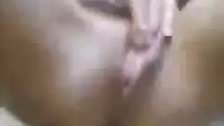 حفلة ليزبيانية إباحية: عاهرات مقنعات يلعقن فرج ومؤخرة