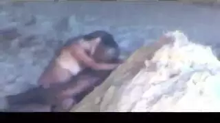 متزوج ومثار: جنس جماعي في الخارج مع زوجين