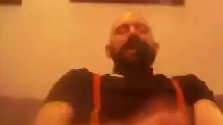 ثنائي أشقاء يمارسان الجنس معها بعنف في جلسة صريحة