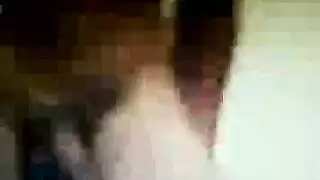 ممارسة جنس هاردكور مع زجاجة مع سمراء مثيرة