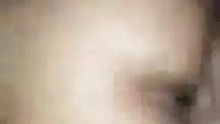 بداية عربدة: رجل سيء يفتتح فتيات جديدات