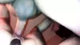 فتى سيء يأخذه بقوة