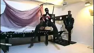 عنيف أول مرة: شرجي وجنس خشن