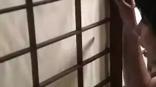 حورية صغيرة تُدمر بقضيب أسود كبير في إباحية عنيفة