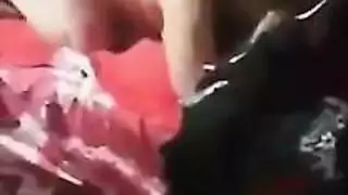 شاب مصري يغرى مرات صحبه الفرسه وينيكها