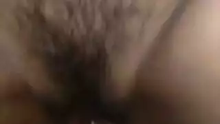 قضيب لي الوحشي يلقح العاهرة المتلهفة في ماراثون بورنو