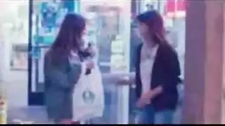 ليز بلوم هو مريض امرأة سمراء مغر لا يستطيع التعامل مع يوم دون اللعنة الحمار جيدة