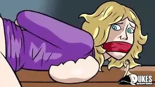 حفل جنس جماعي علني: سكرتيرة شقراء تستخدم من قبل رئيس عربي وحشد