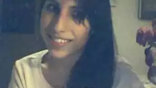 فتاة كاميرا عربية يائسة تمارس الجنس مع نفسها مباشرة