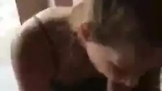 تجربة شرجية لطالبة جميلة مع قضيب ضخم
