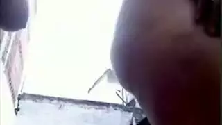 لاتينا ميلف ذات مؤخرة كبيرة تُضاجع وهي ترتدي الجوارب فقط