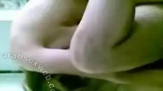 مصري يجلخ زبه
