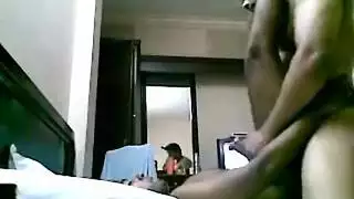 فوضى جنسية إكس إكس إكس: خمس عاشقات يتقاسمن قضيبًا ضخمًا