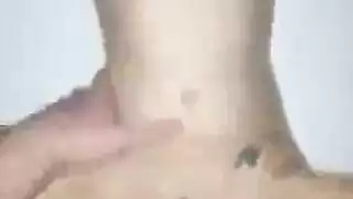 هوس المراهقة النحيلة: بلع عميق وابتلاع كل قطرة
