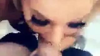 نيكوليت تتنك من الخادم