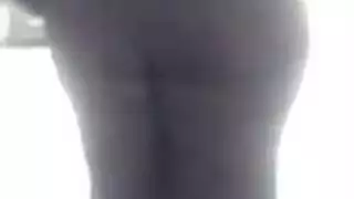 مؤخرة كبيرة في كلوتها مستعدة لتلقي قذف داخلي عميق