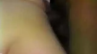 شقراء تُملأ بواسطة قضيب عشيقها الأسمر الهائل