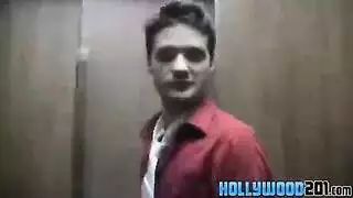 فن الانتحال رياضة مائية