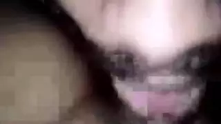 فم سونيا وكسها يقطران من اللعق المزدوج