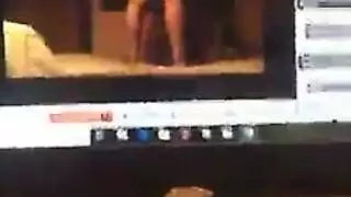 ضعف المتعة: كريستينا تمص قضيب ضخم بينما تُضرب من الخلف