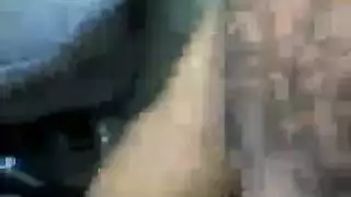 شقراء حمراء تتعمق في مص أكباد ضخمة في مشهد إباحي صريح