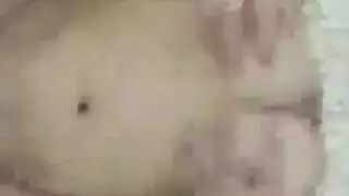 بللت كثيراً على كاميرا الويب حتى رأت كل شيء