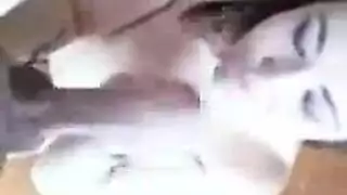 جنس هاتفي ساخن: فتاة هاوية تستمتع مع رجل أحلامها