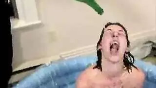 اعبد حذائي ثم انيك كسي الضيق، أيها العبد
