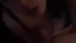 فيلم إباحي للمراهقين: مص الكرات بقوة