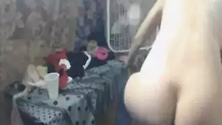 سائق التاكسي يحصل على مهبل عميق من راكبة ممتلئة الجسم