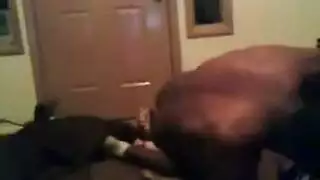 لقطة عري خارجية مقرنة: كشف عن قضيب ضخم غير مختون