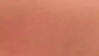 جلسة إصبع إباحية في غرفة فندق على الخليج الفارسي